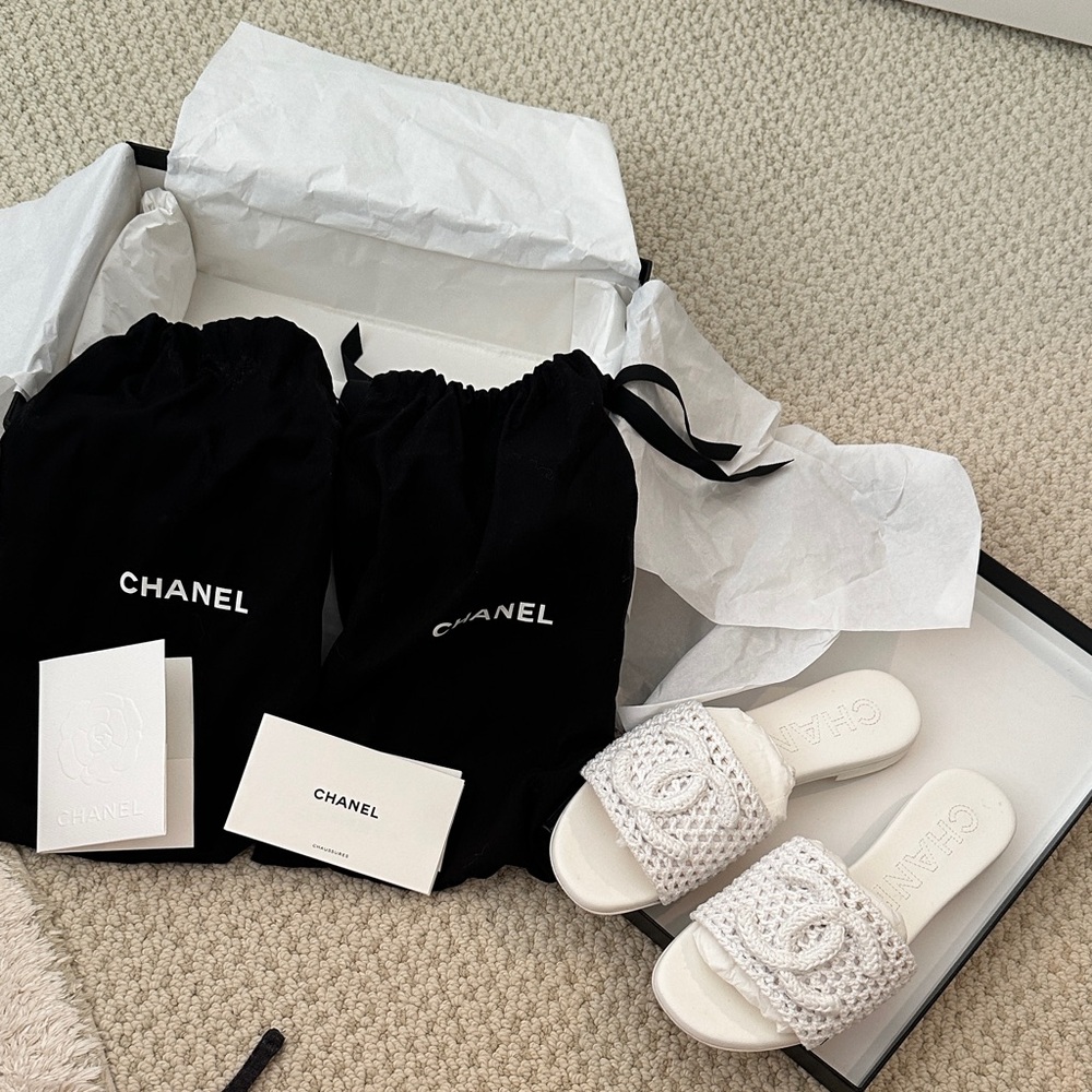 CHANEL White Slides